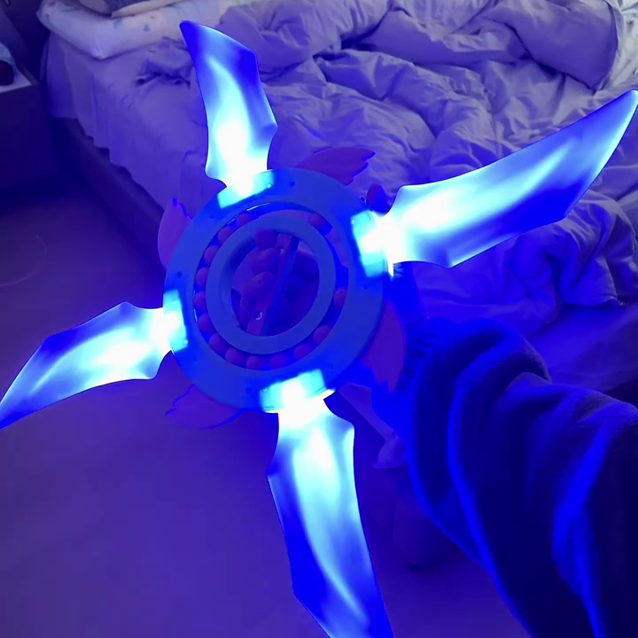 Espada LED Giratoria – Para Aventuras y Juegos Épicos